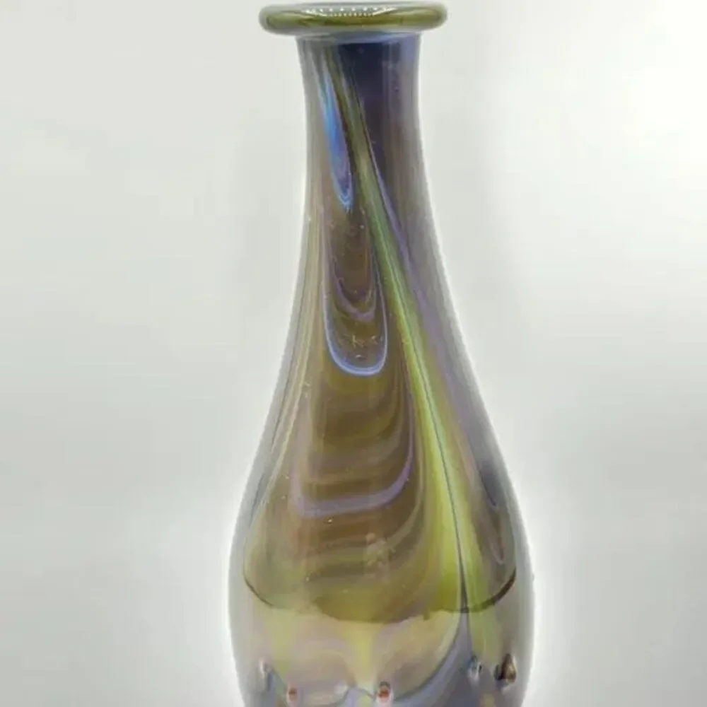 Beautiful Hand Blown Art Vase Signed And Dated 81'